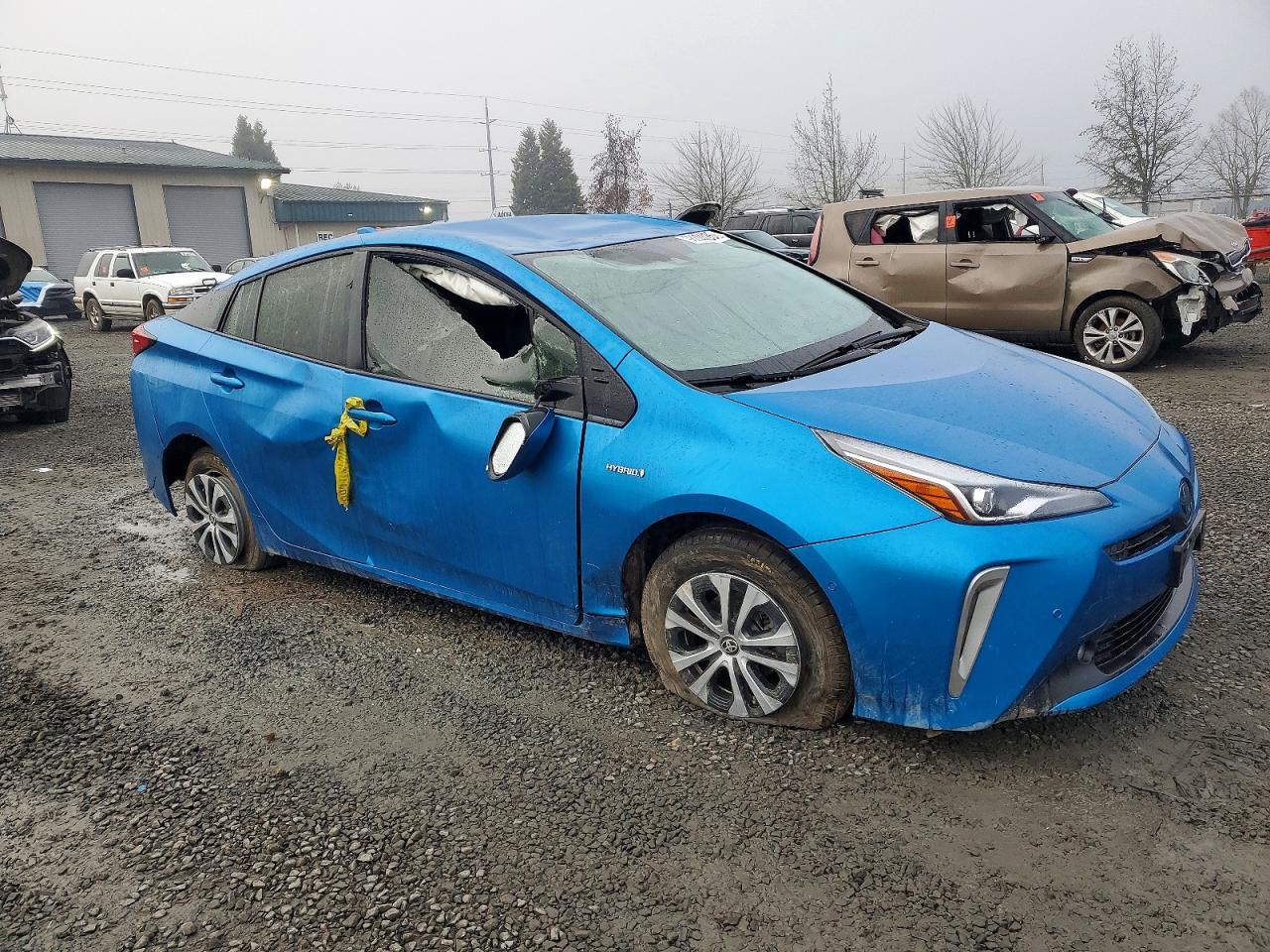 2020 Toyota Prius Le - Фото 4