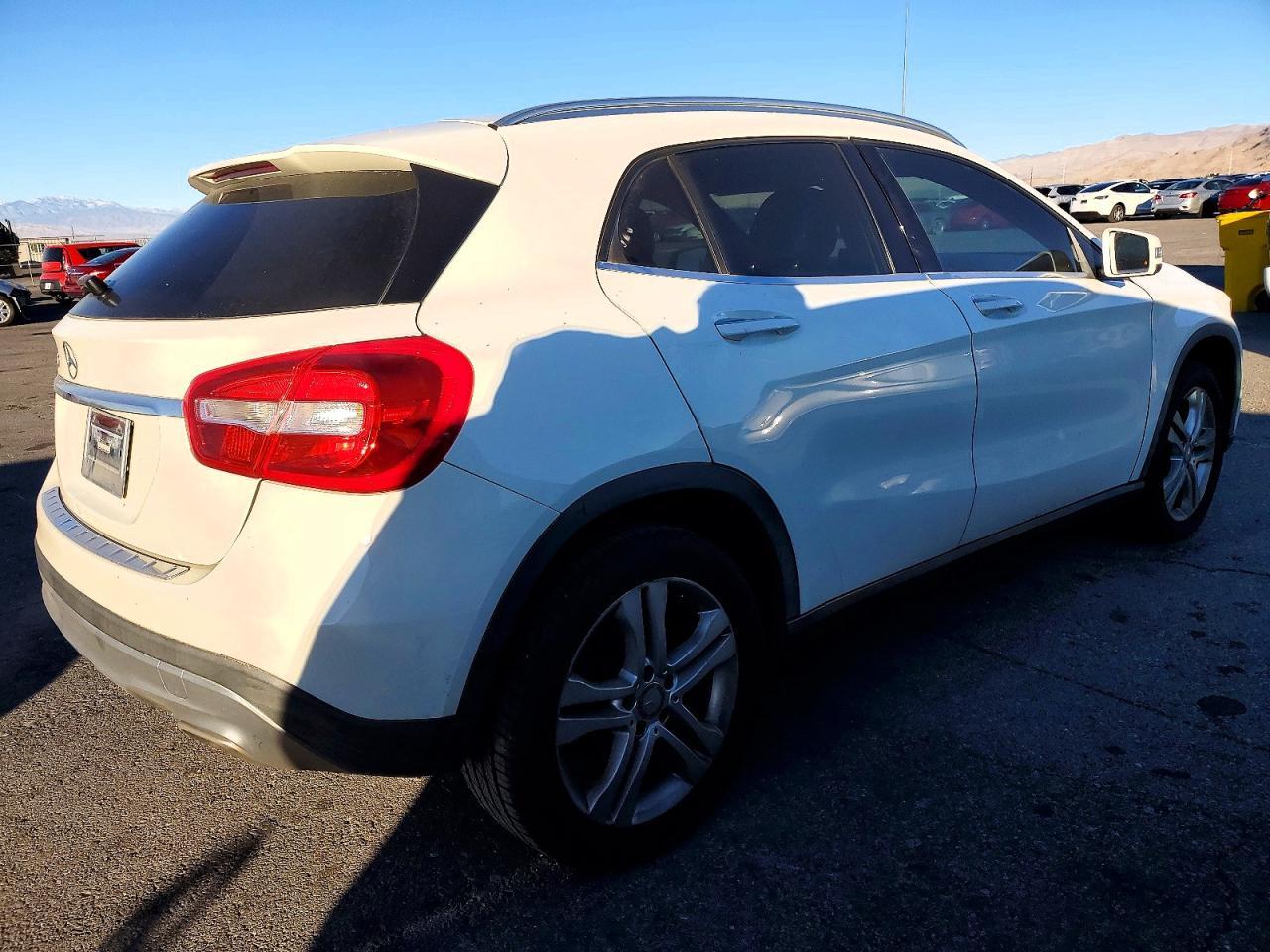 2017 Mercedes-Benz Gla 250 - Фото 3