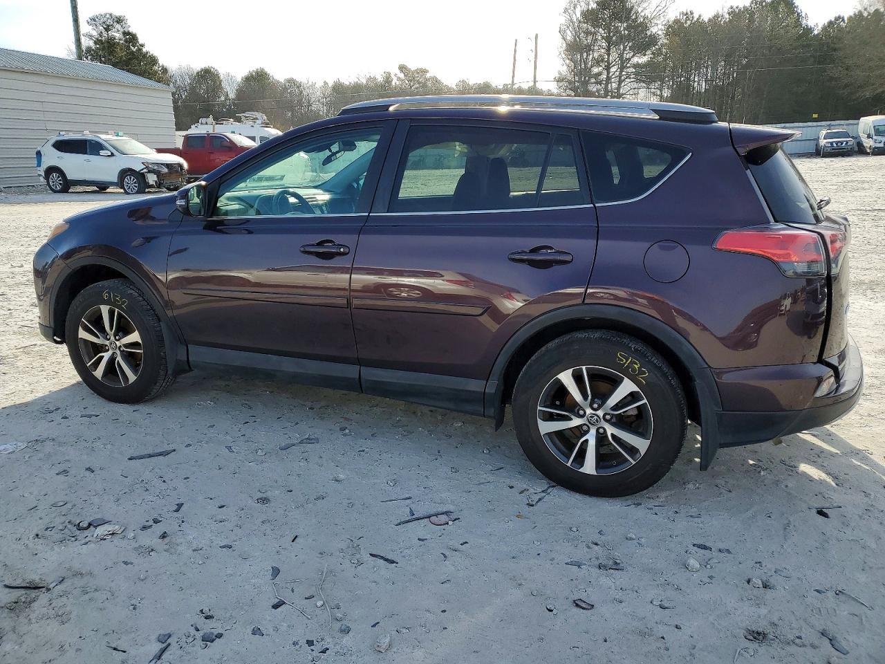 2017 Toyota Rav4 Xle - Image 2