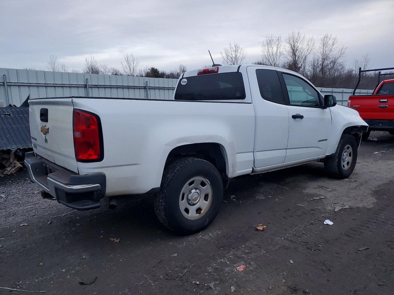 2016 Chevrolet Colorado - Image 3