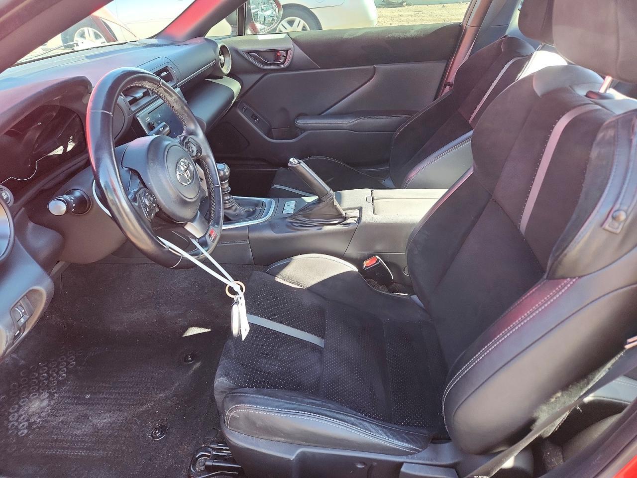 2022 Toyota Gr 86 Premium - Image 7