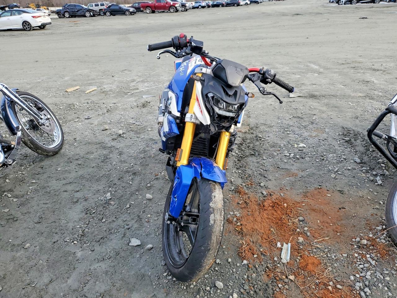 2024 BMW G310 R - Image 2