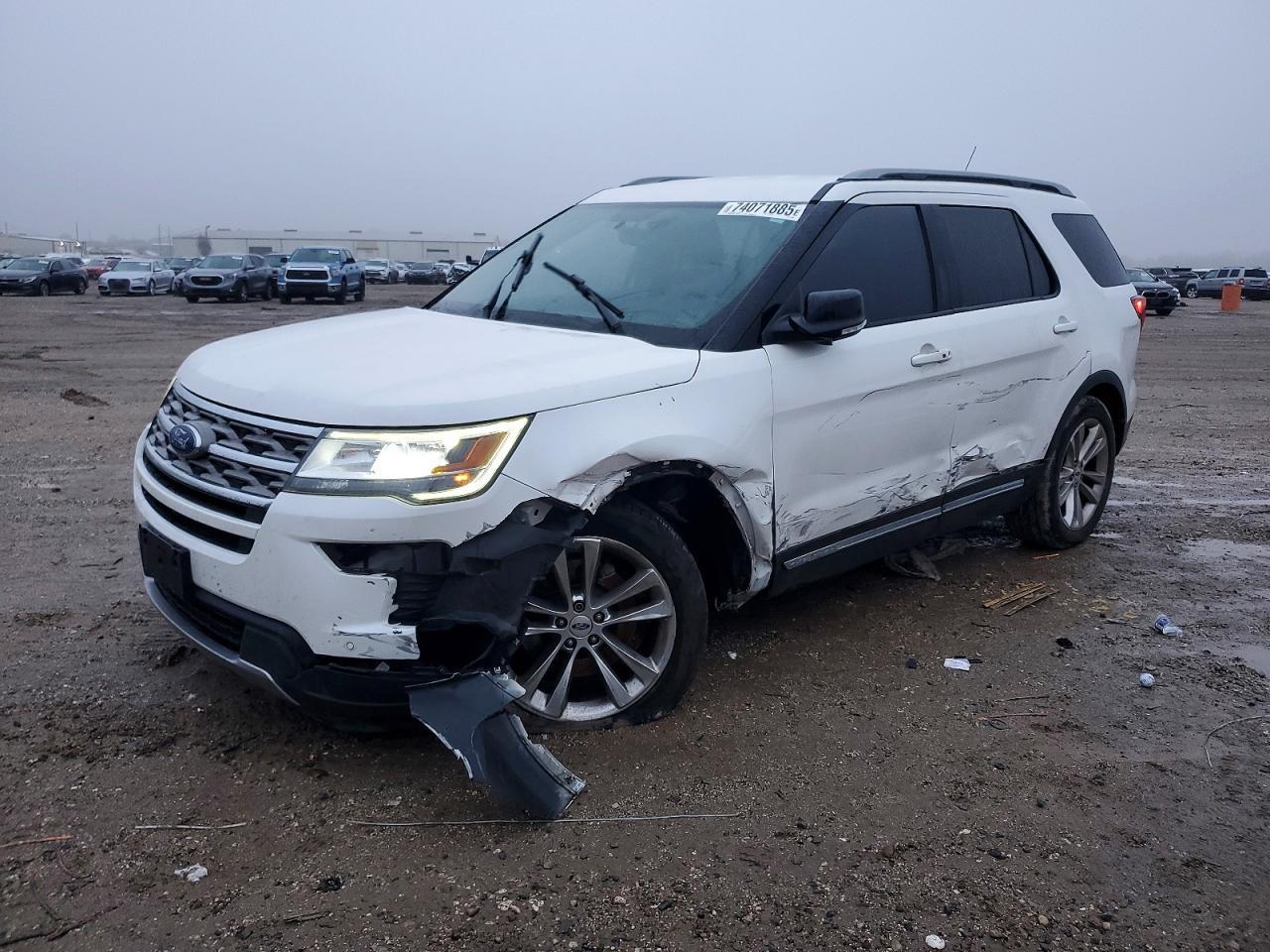 2018 Ford Explo Xl