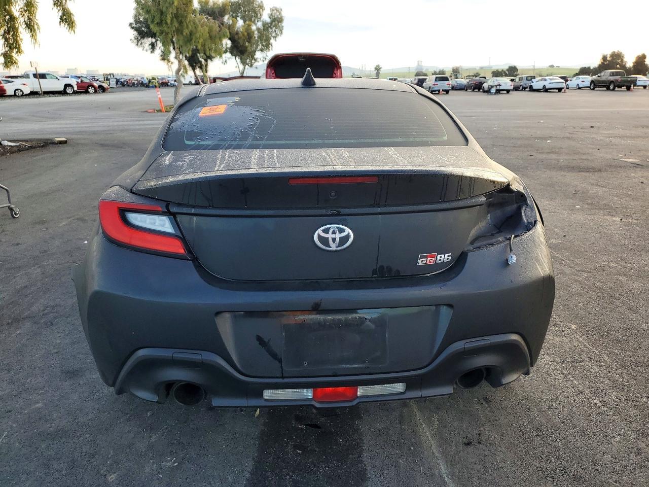 2023 Toyota Gr 86 - Image 6