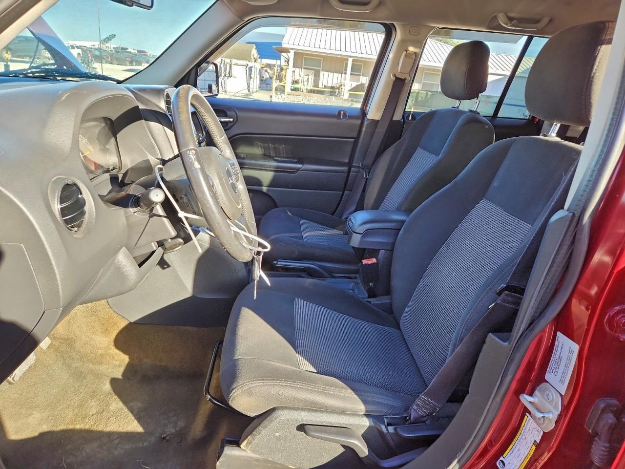 2016 Jeep Patriot Latitude - Image 7