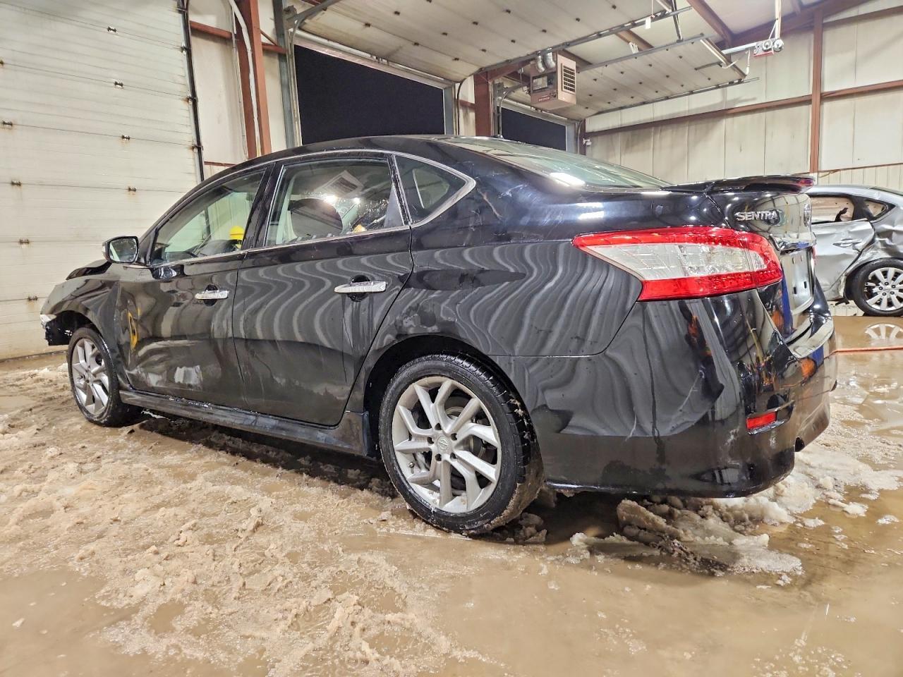 2015 Nissan Sentra S - Фото 2