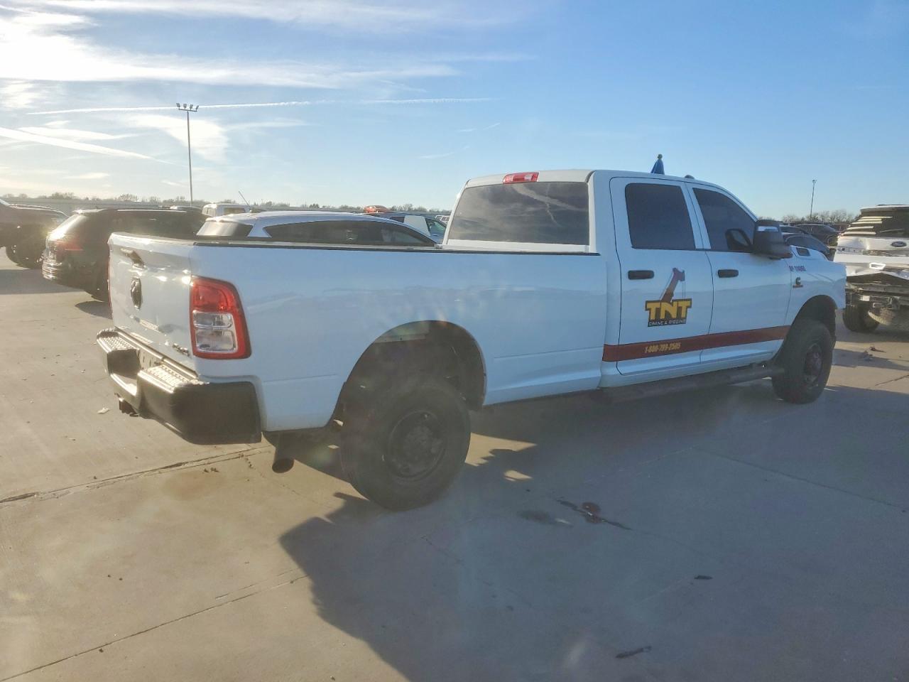 2023 Ram 2500 Tradesman - Фото 3