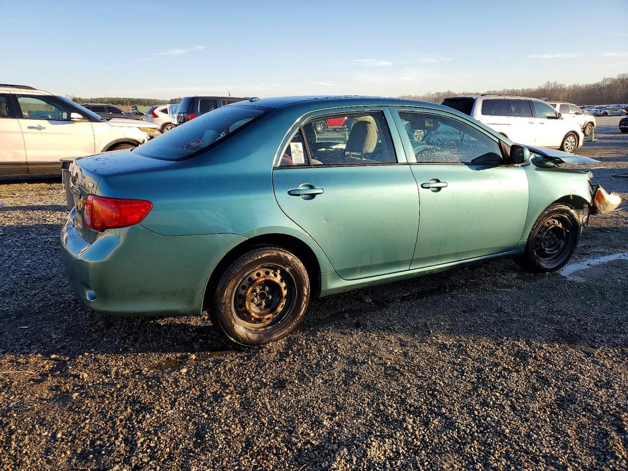 2010 Toyota Corolla Le - Фото 3