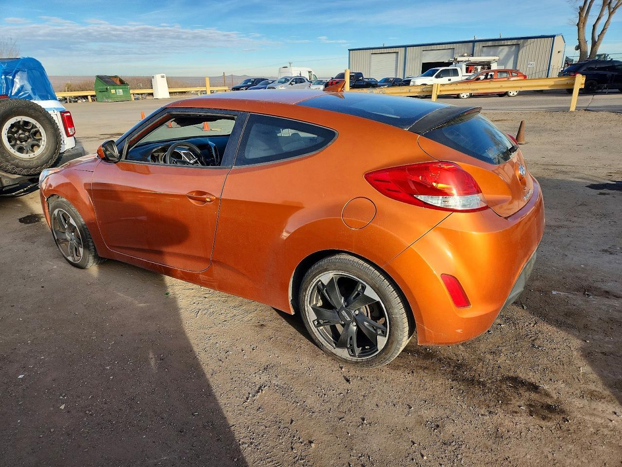 2014 Hyundai Veloster - Image 2