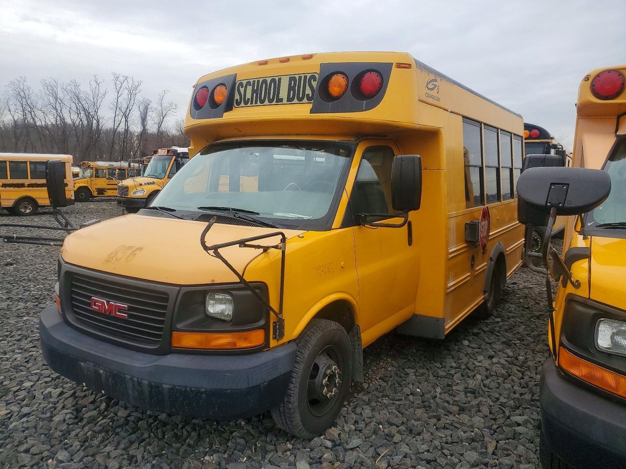 2009 GMC Savana School Bus - Image 2
