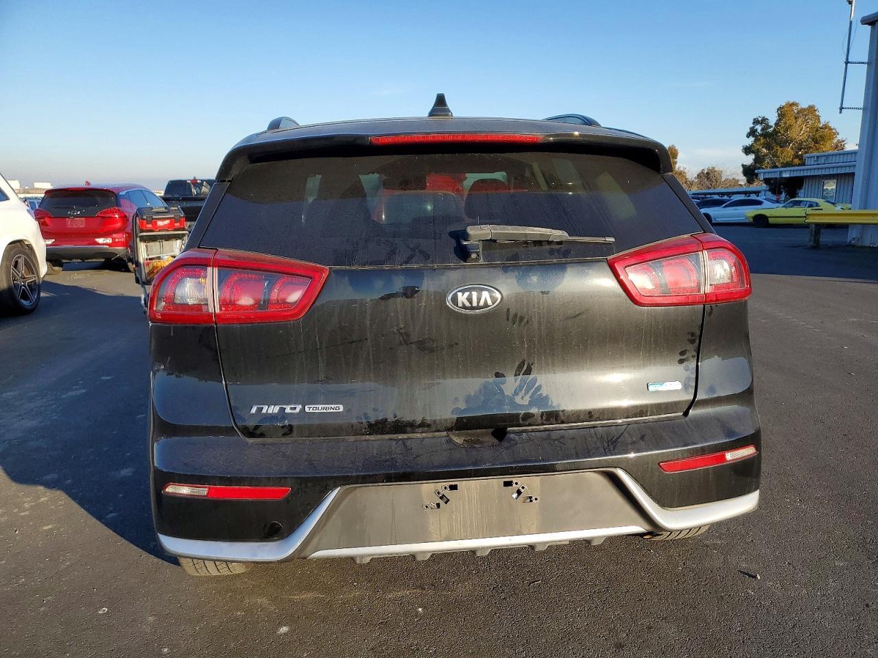 2017 Kia Niro Ex - Image 6