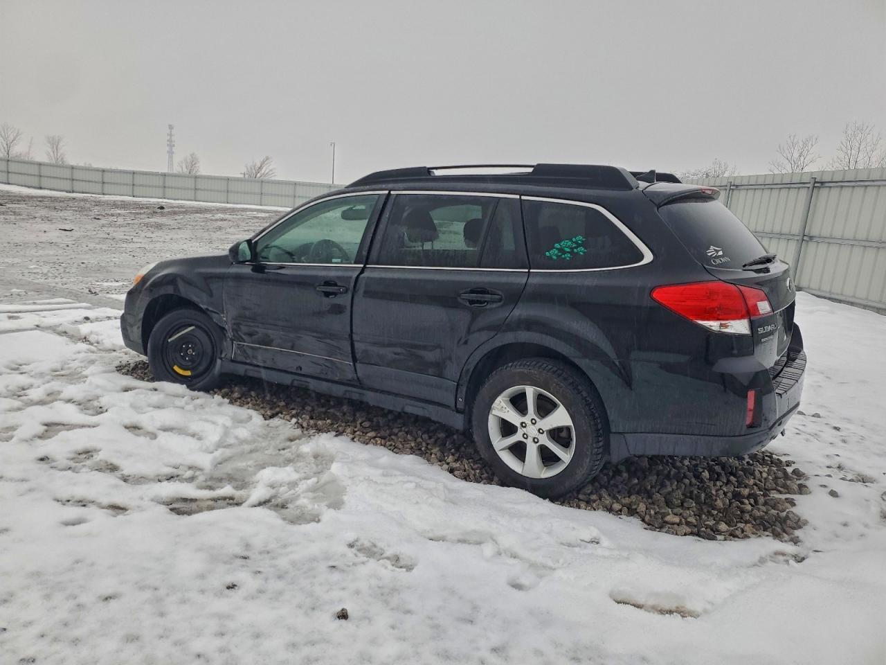 2013 Subaru Outback 2.5I Limited - Image 2