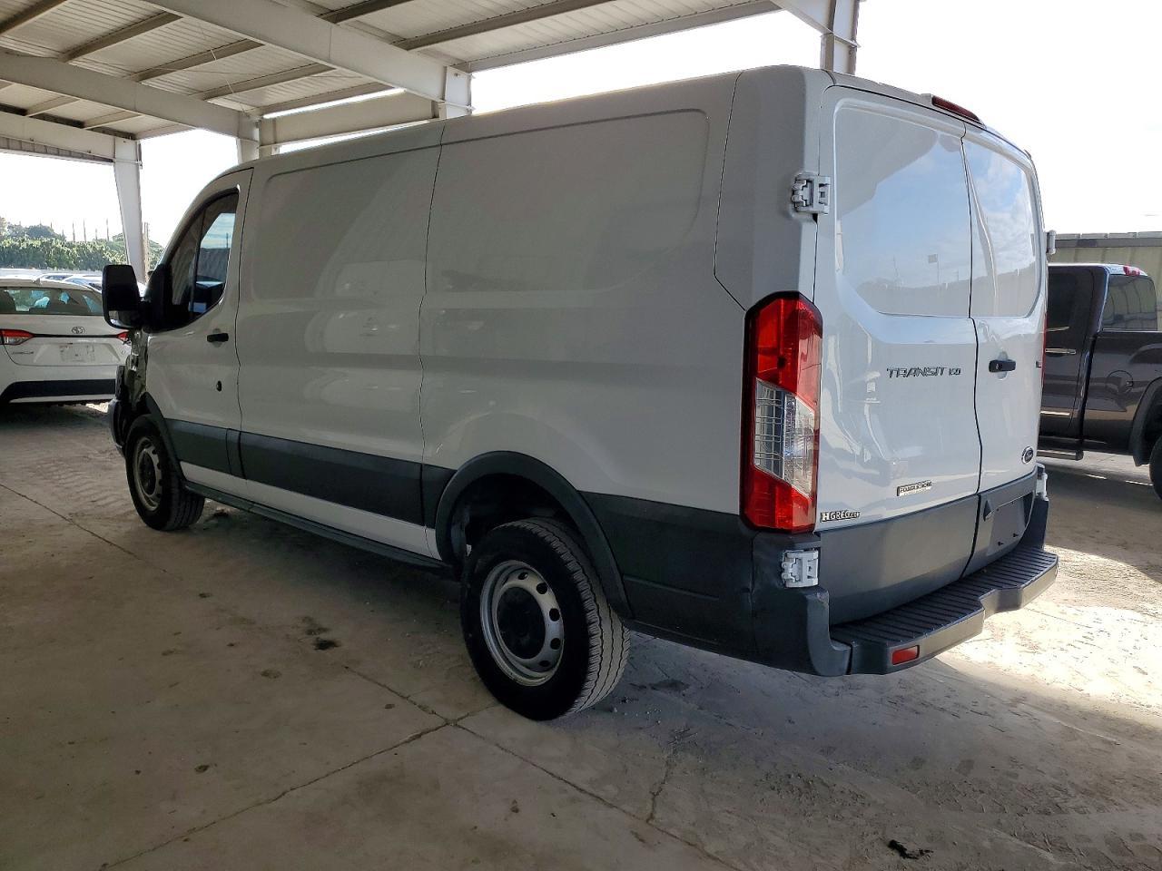 2018 Ford Transit T-150 - Фото 2