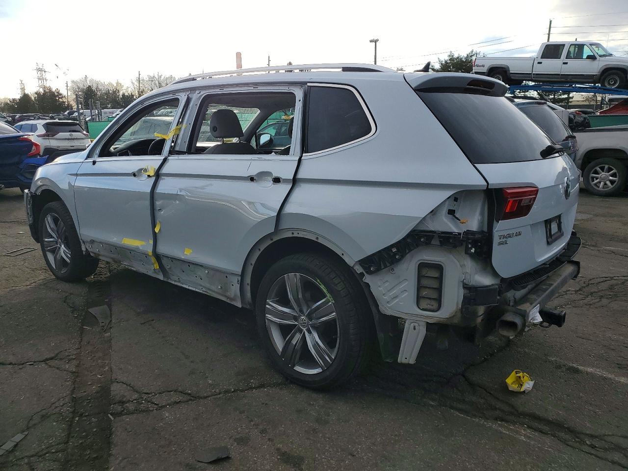 2018 Volkswagen Tiguan Sel Premium - Фото 2