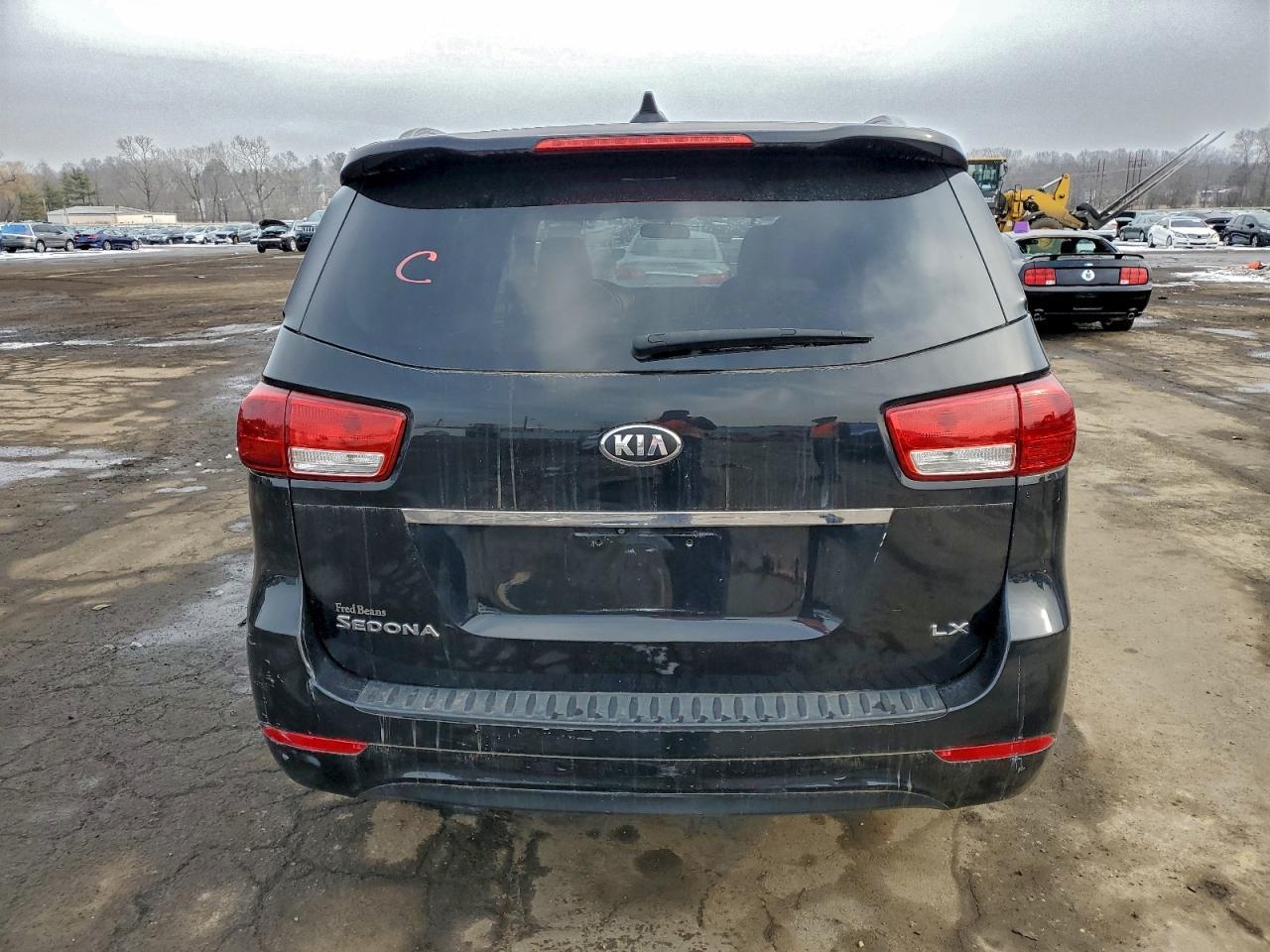 2015 Kia Sedona Lx - Image 6