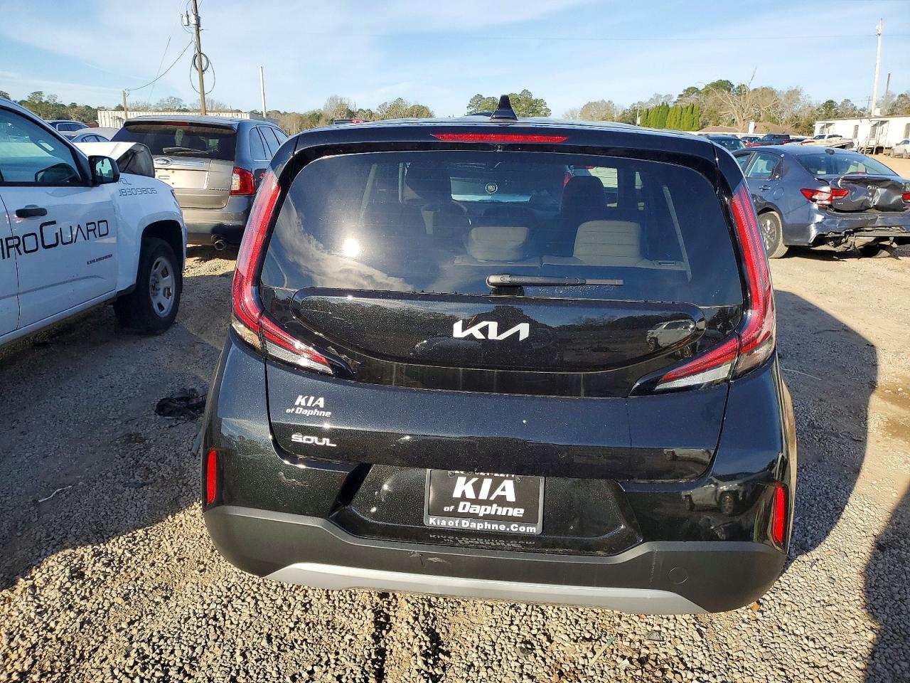 2025 Kia Soul Lx - Image 6