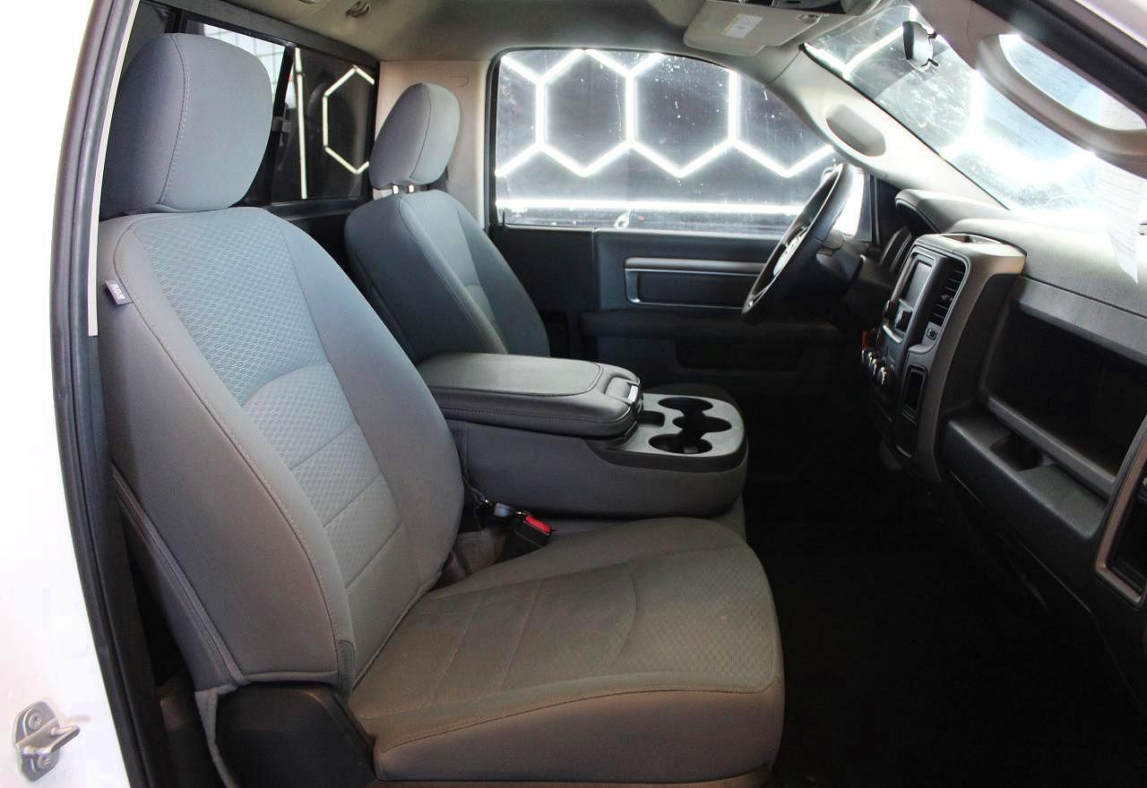 2019 Ram 1500 Classic Tradesman - Фото 5