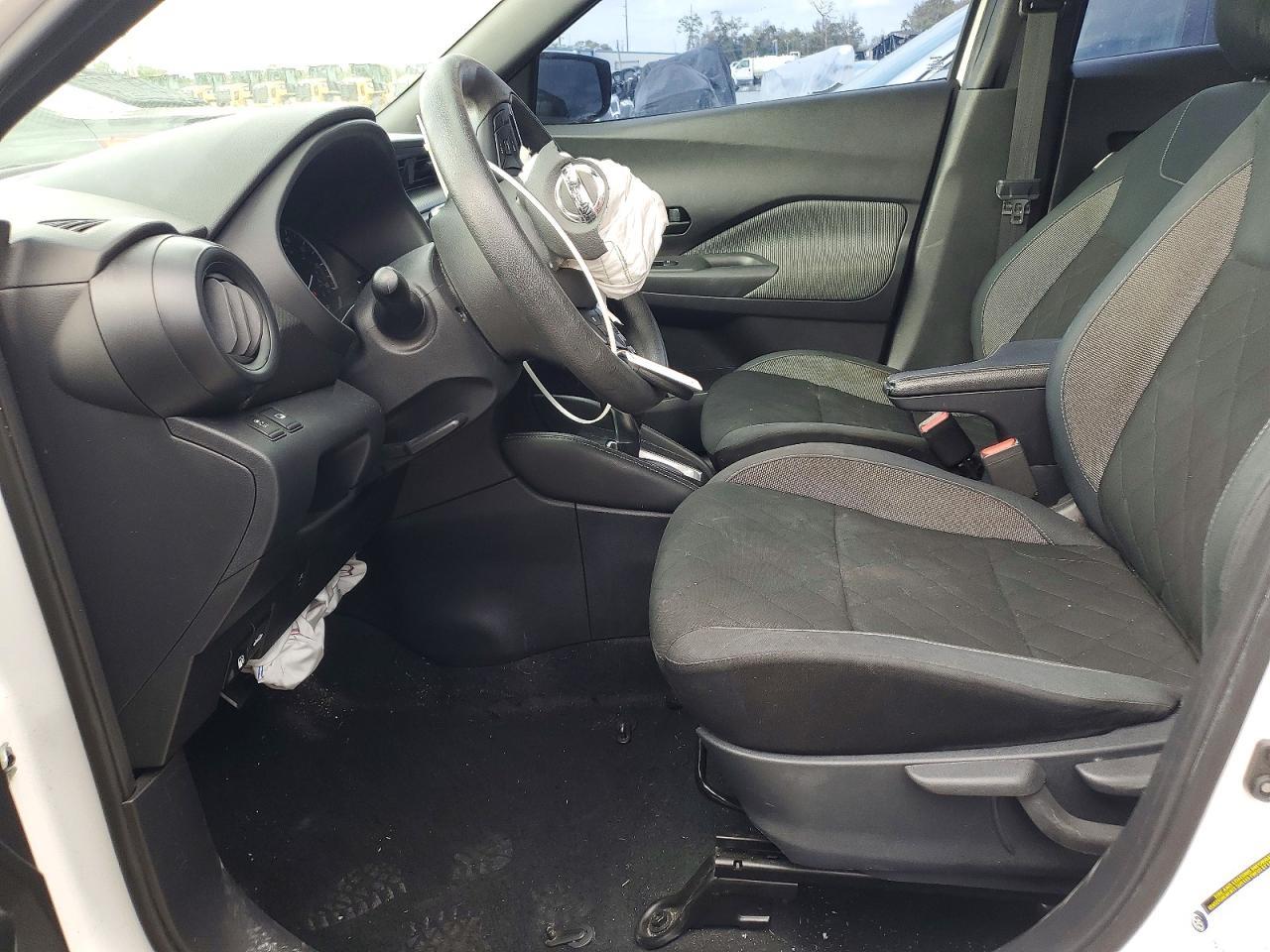 2019 Nissan Kicks S - Фото 7