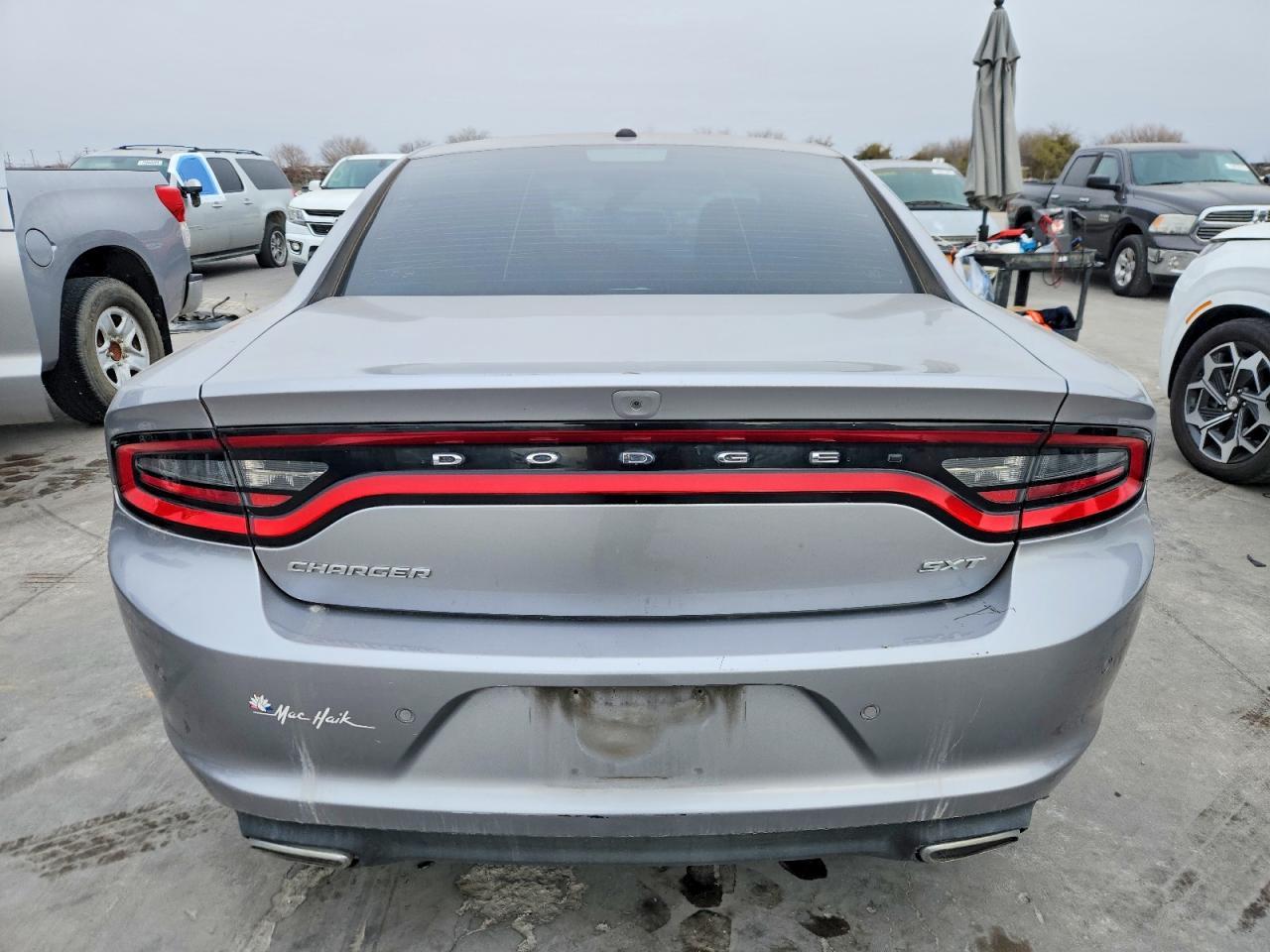2018 Dodge Charger Sxt - Image 6