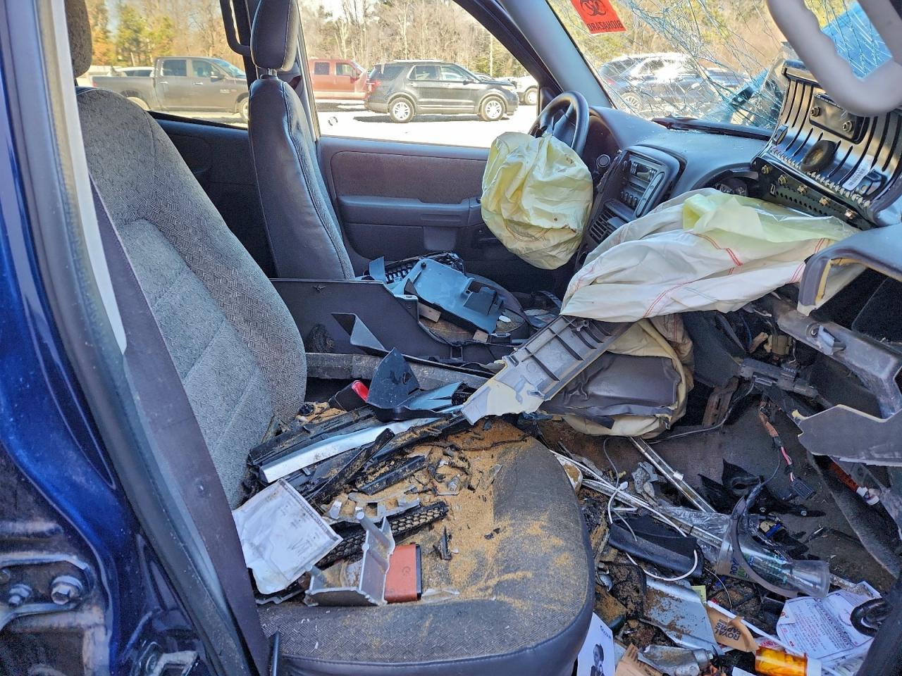 2004 Ford Explorer Xls - Фото 7