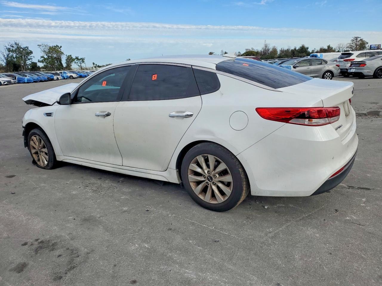 2018 Kia Optima Lx - Фото 2