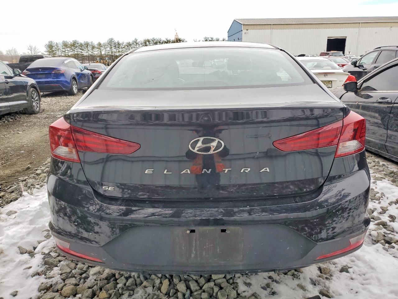 2019 Hyundai Elantra Se - Фото 6