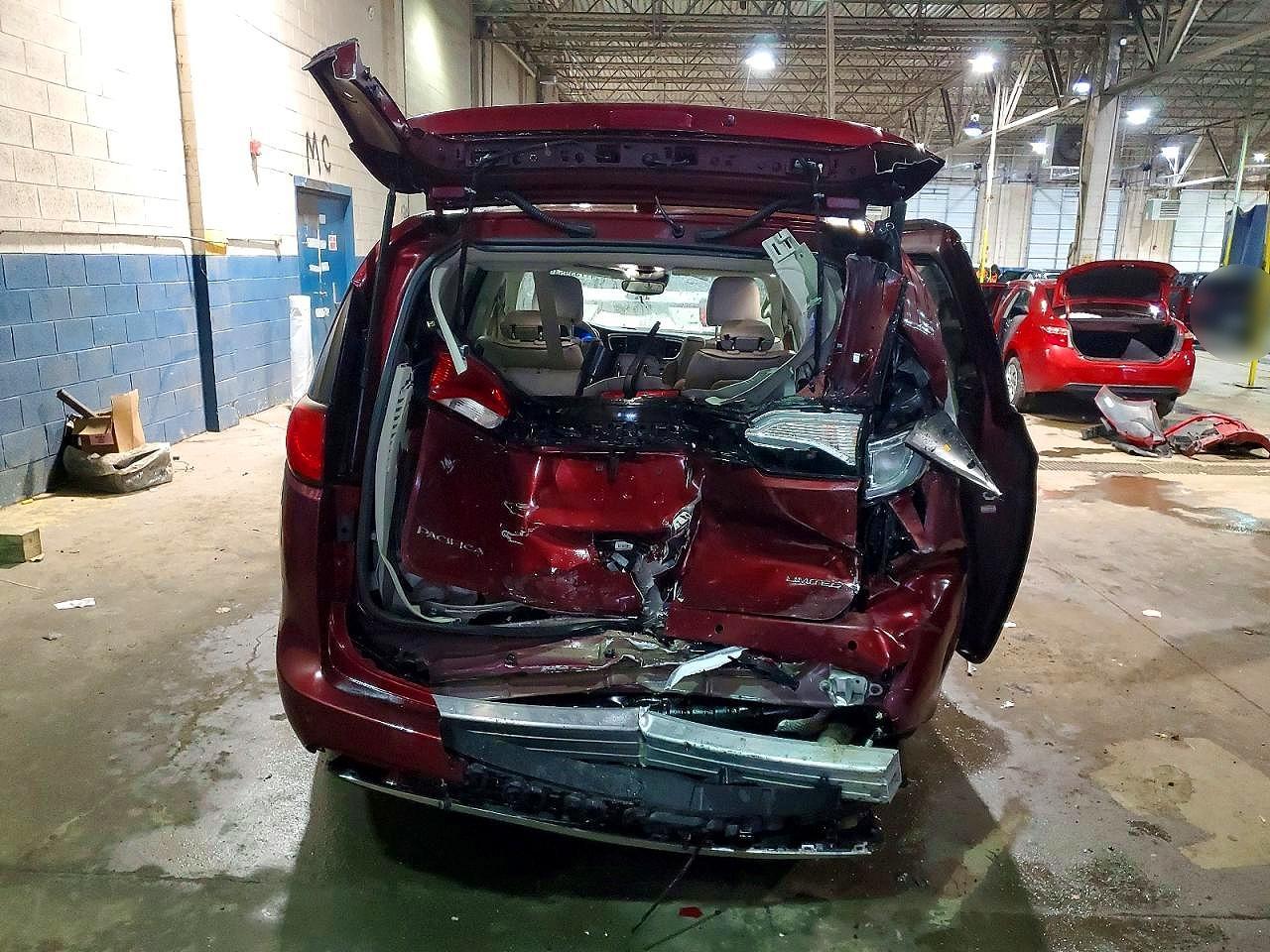 2018 Chrysler Pacifica Limited - Фото 6
