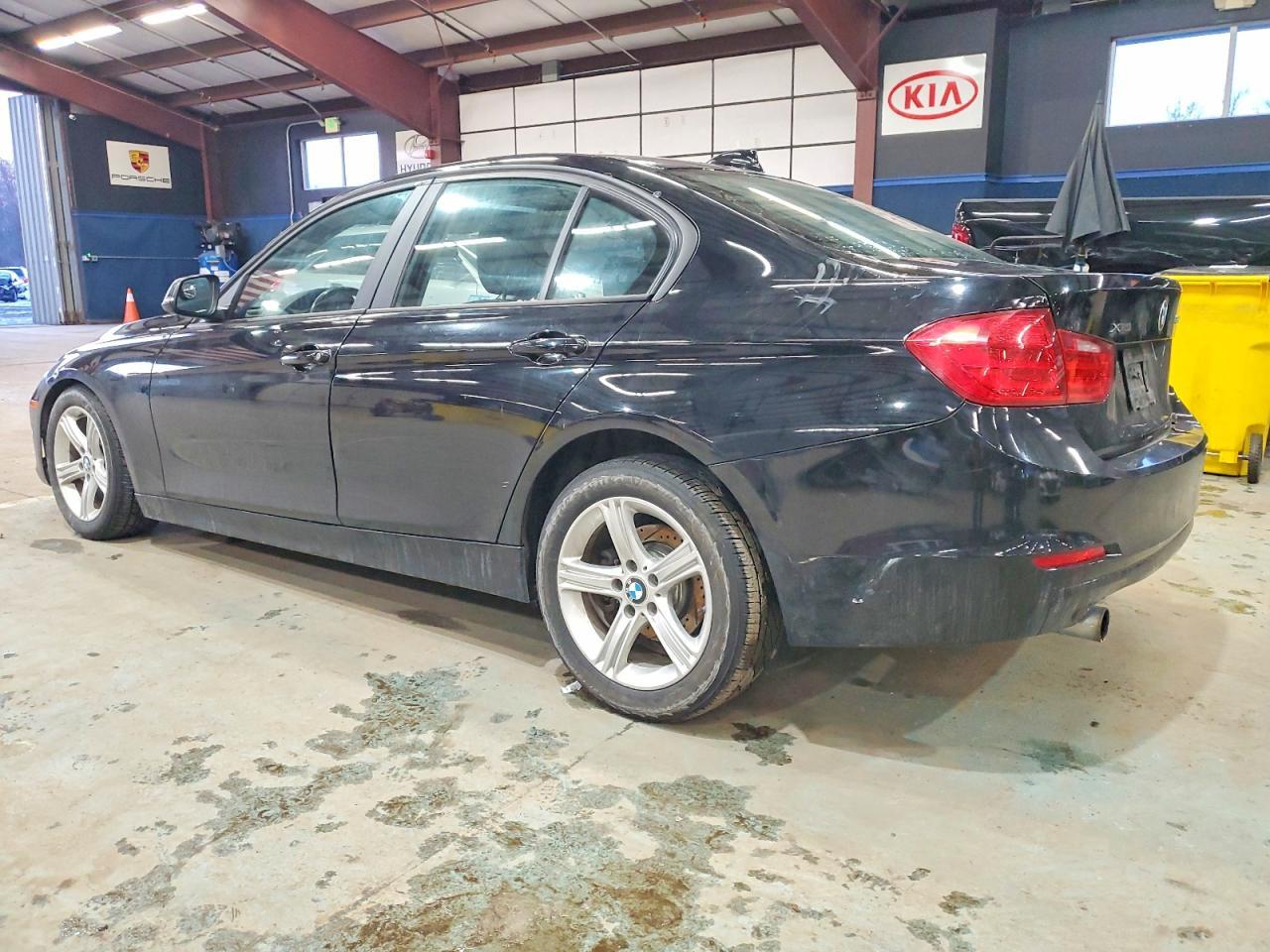 2013 BMW 320 I xDrive - Image 2