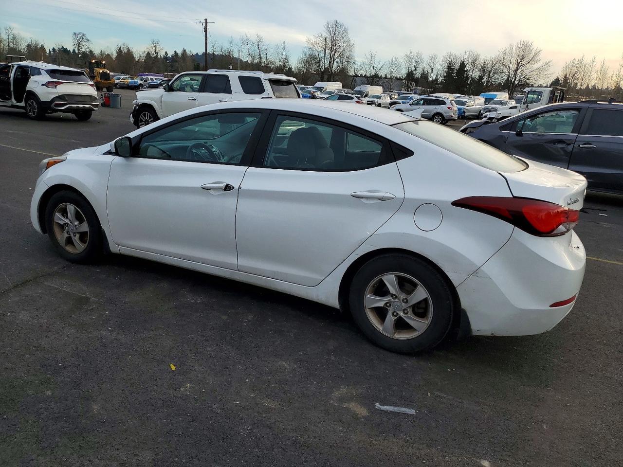 2015 Hyundai Elantra Se - Фото 2