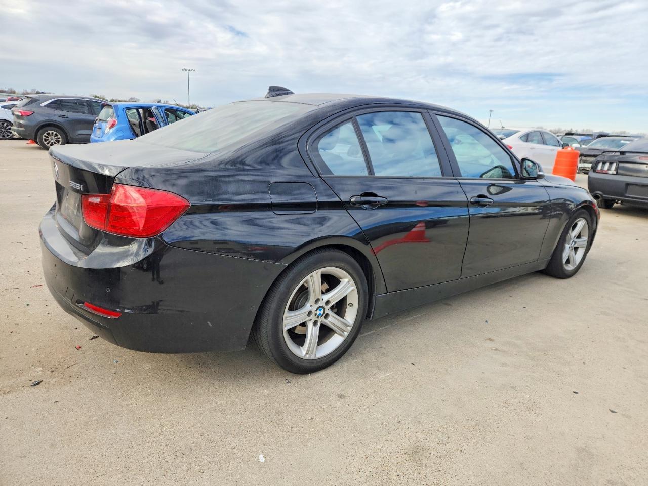 2014 BMW 328 I Sulev - Фото 3