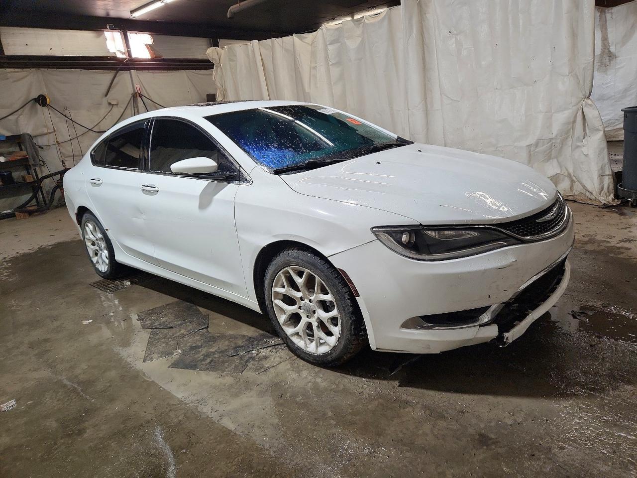 2015 Chrysler 200 C - Фото 4