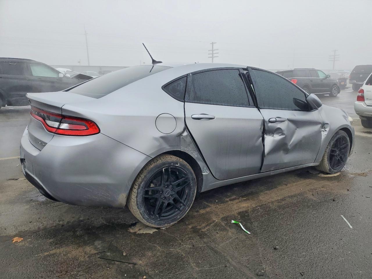 2015 Dodge Dart Sxt - Image 3