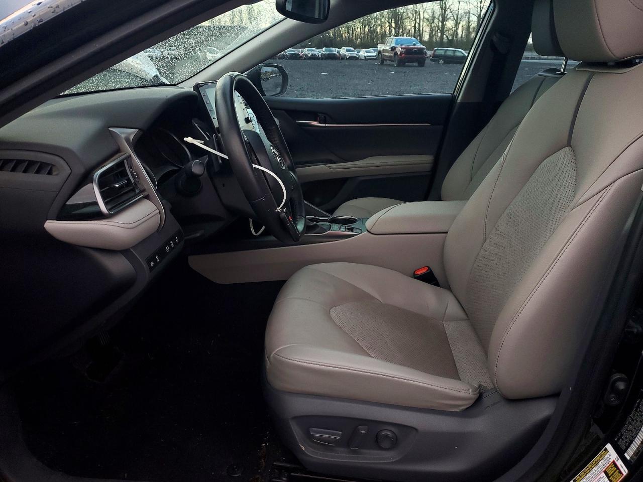 2021 Toyota Camry Base - Image 7