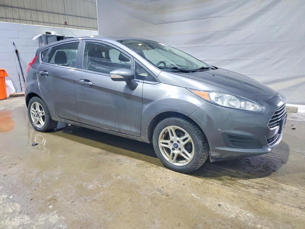2019 Ford Fiesta Se - Image 4