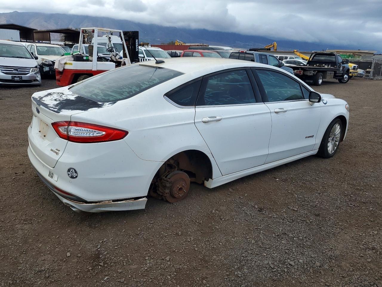 2014 Ford Fusion Se Hybrid - Фото 3