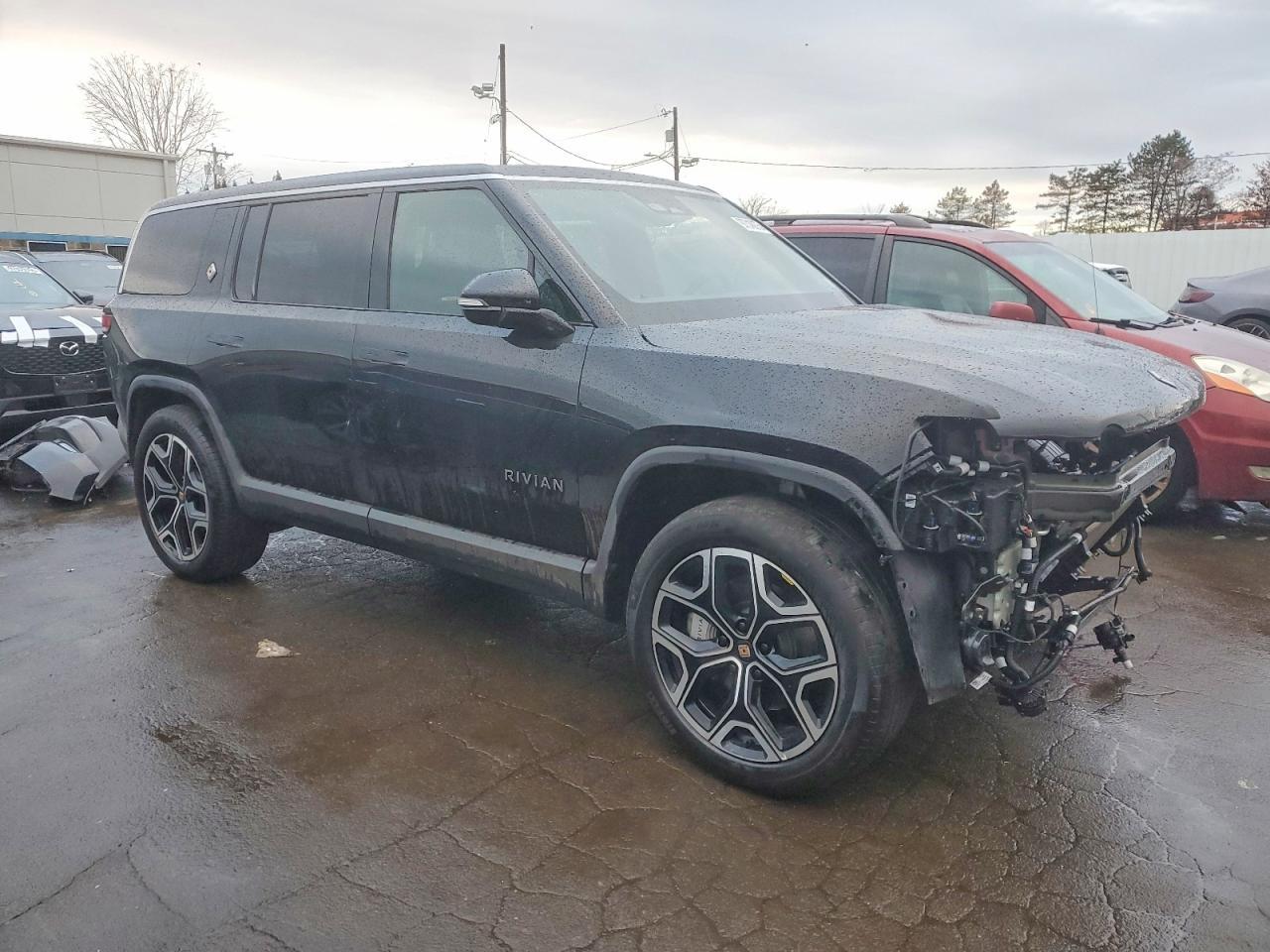 2025 Rivian R1S Adventure - Image 4