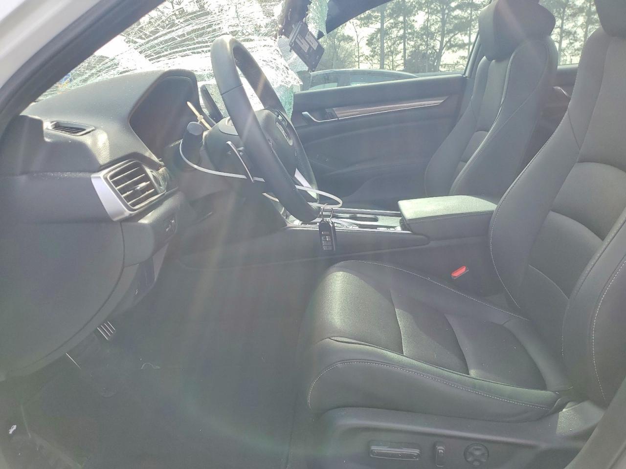 2022 Honda Accord Sport - Image 7