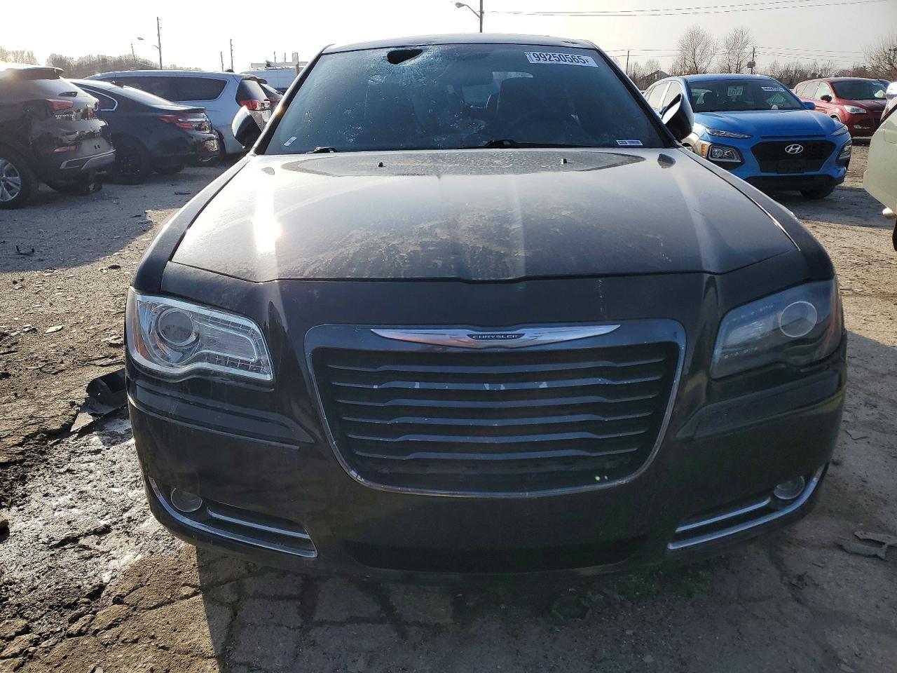 2014 Chrysler 300 S - Image 5