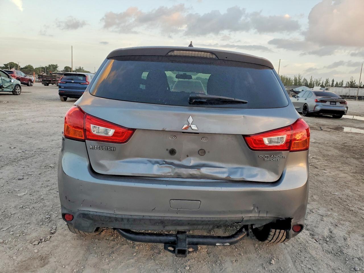 2015 Mitsubishi Outlander Sport Es - Фото 6