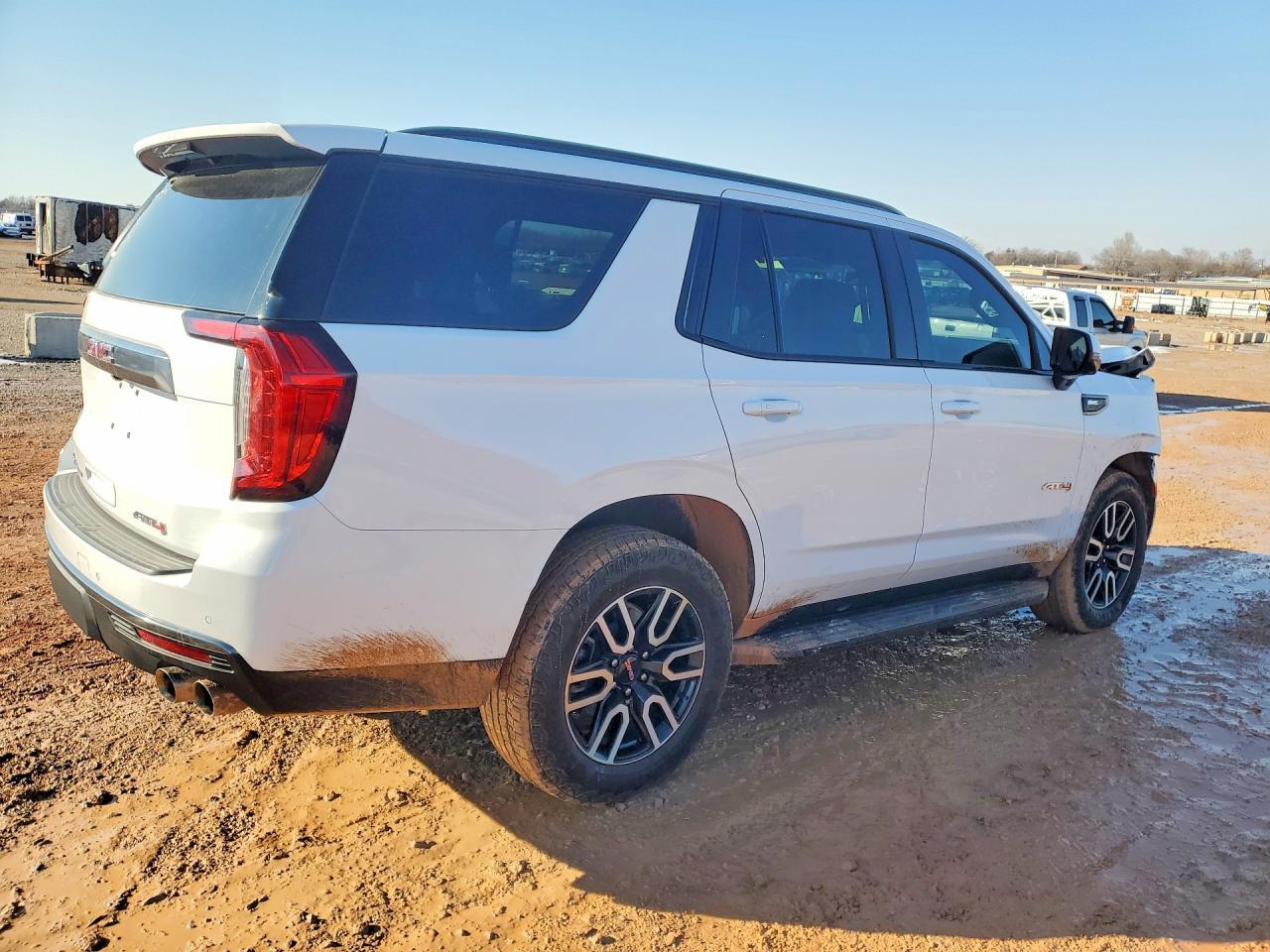 2024 GMC Yukon At4 - Фото 3