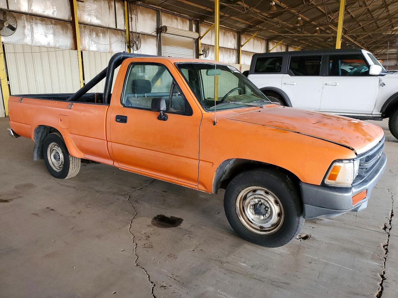 1989 Toyota Pickup 1 Ton Long Bed Dlx - Image 4