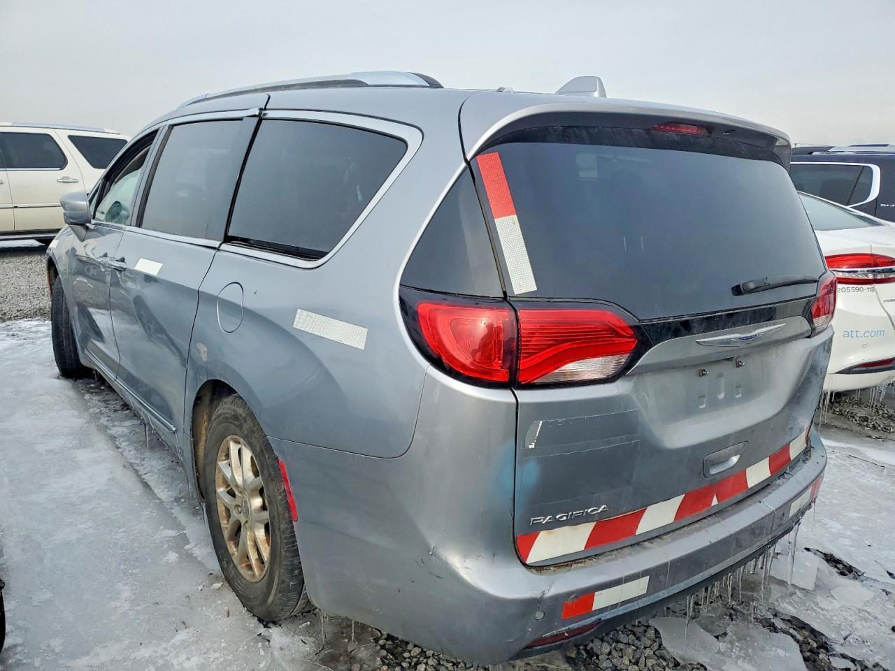 2020 Chrysler Pacifica Touring L - Фото 2