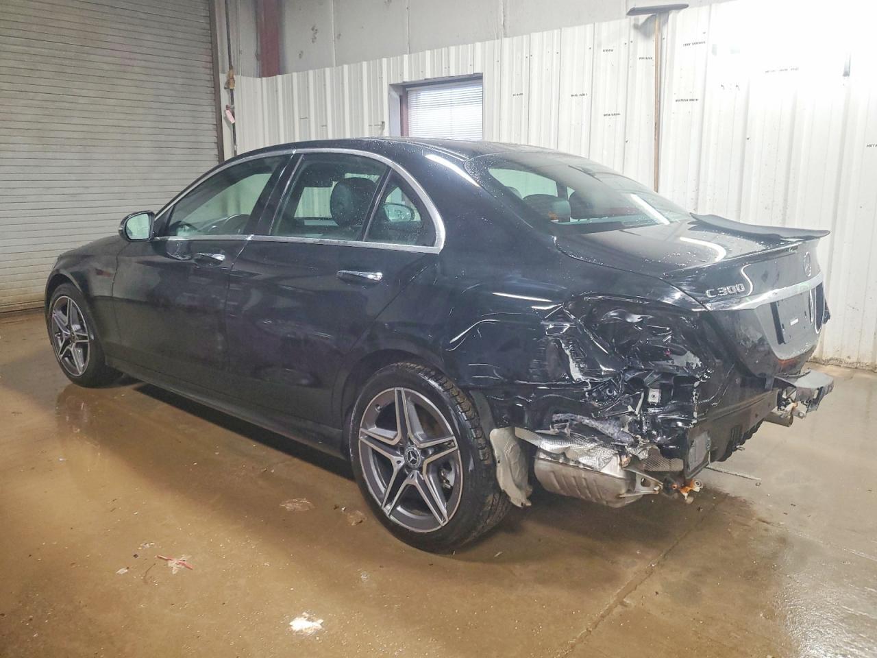 2021 Mercedes-Benz C 300 4Matic - Фото 2