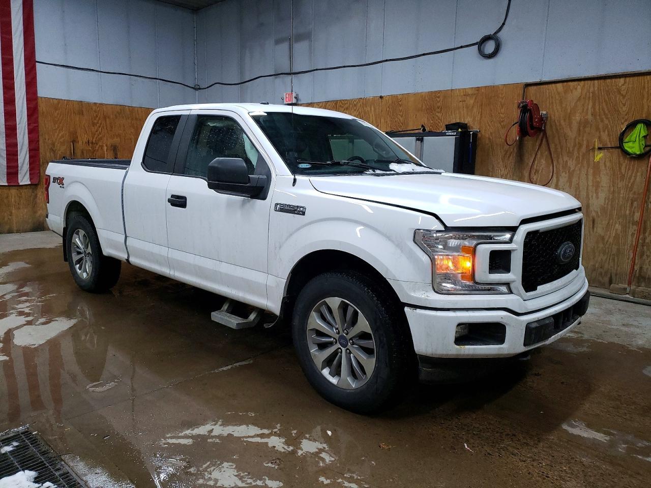 2018 Ford F150 Super Cab - Image 4