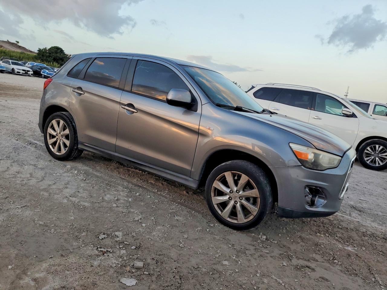 2015 Mitsubishi Outlander Sport Es - Фото 4