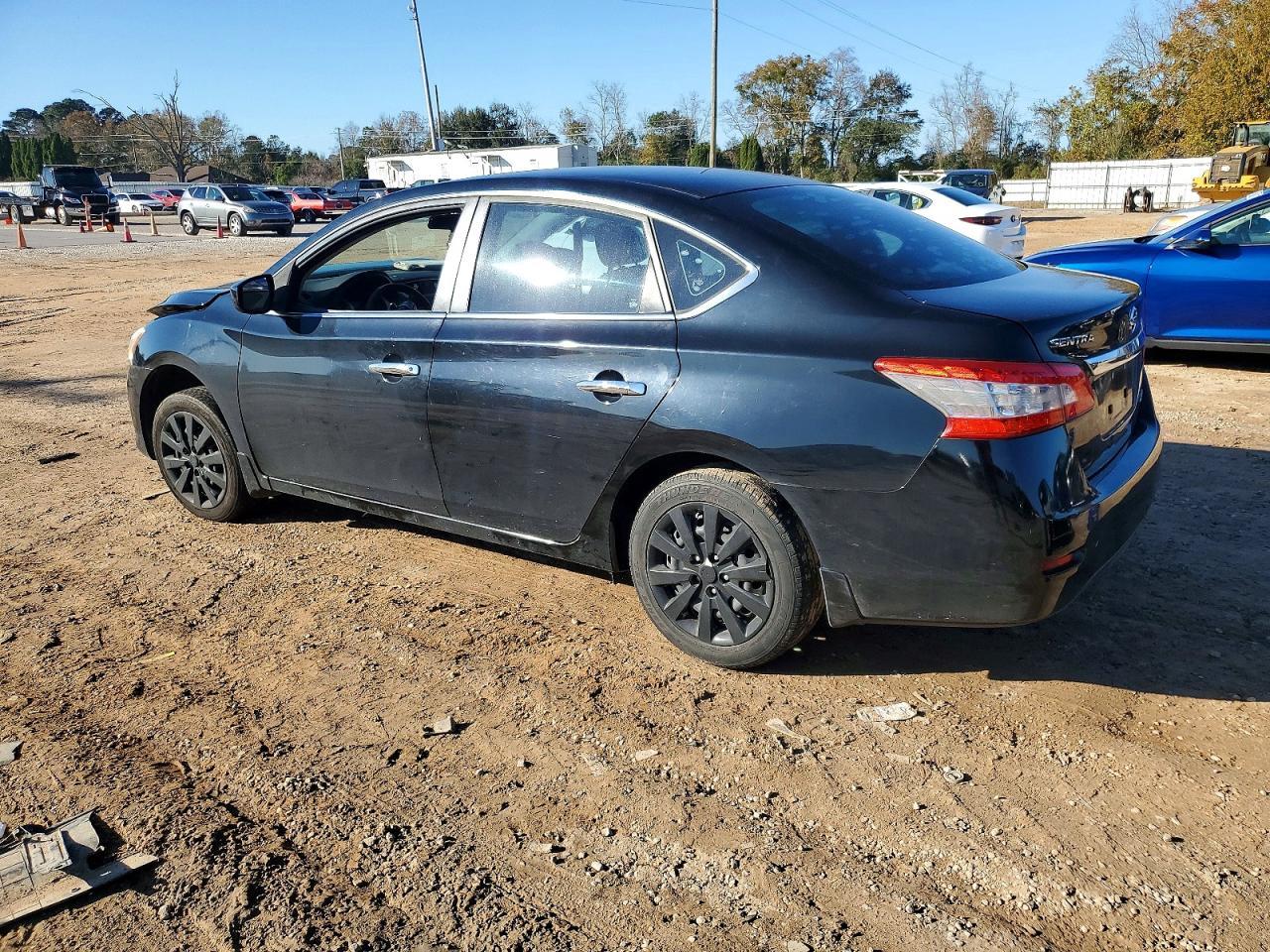 2013 Nissan Sentra S - Фото 2