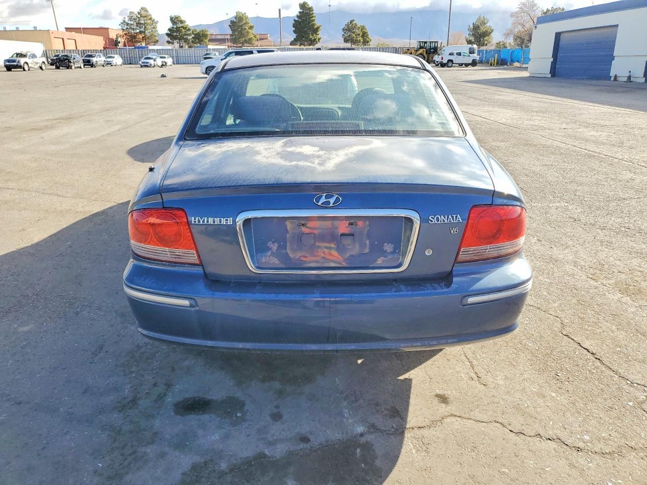 2003 Hyundai Sonata - Image 6