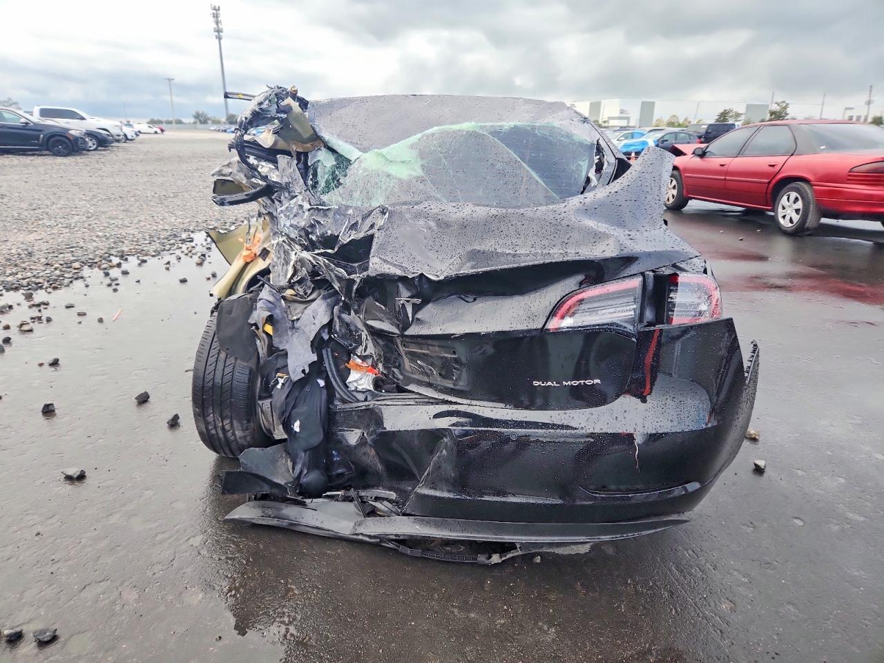2022 Tesla Model 3 - Фото 6