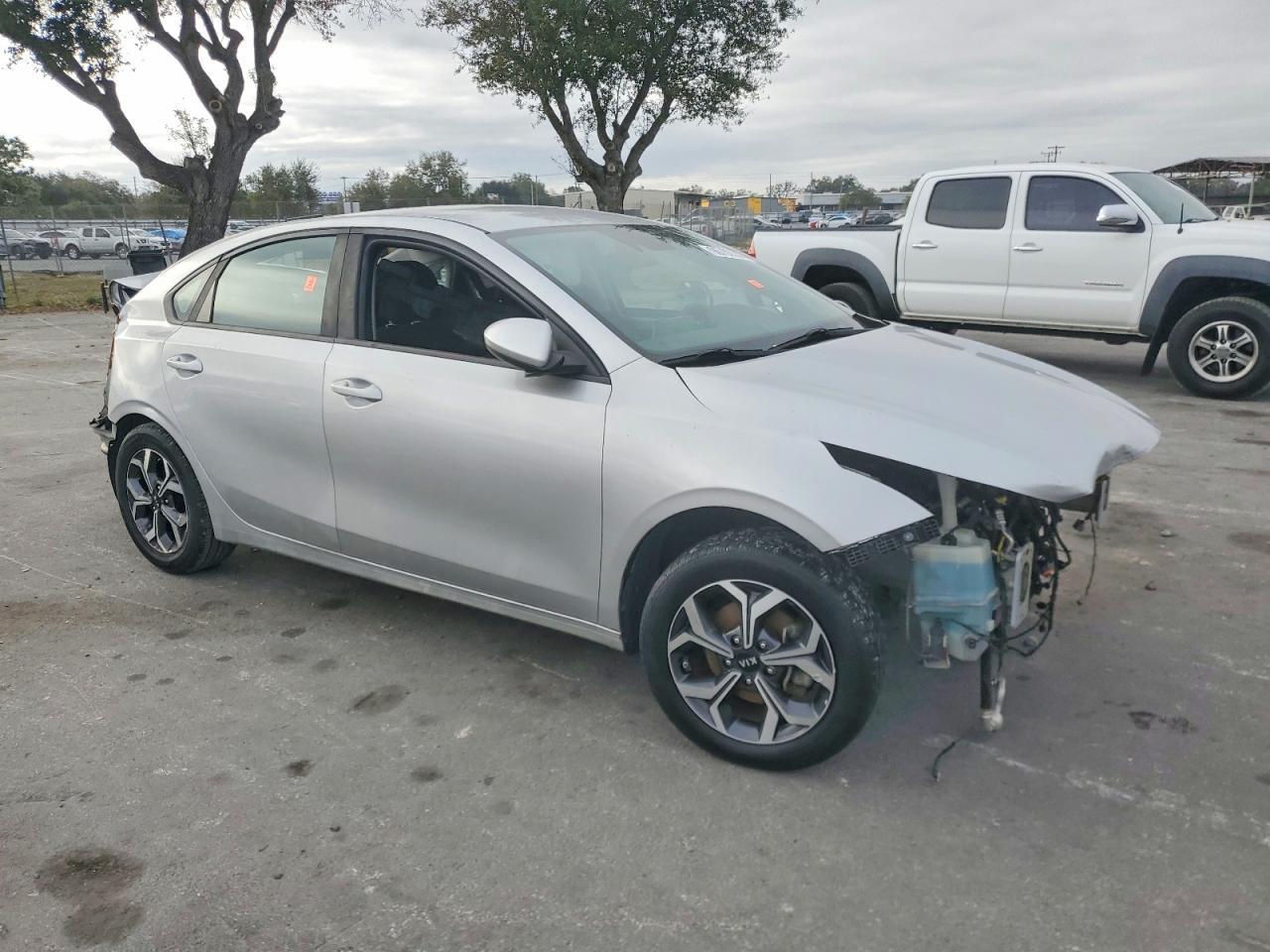 2019 Kia Forte Fe - Фото 4