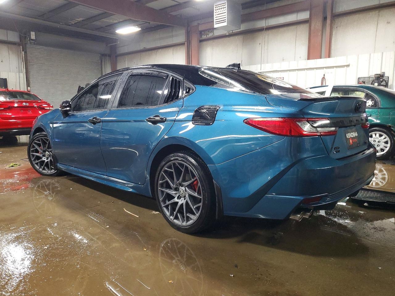 2025 Toyota Camry Xse - Фото 2